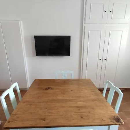 Village View House * 加利萨斯